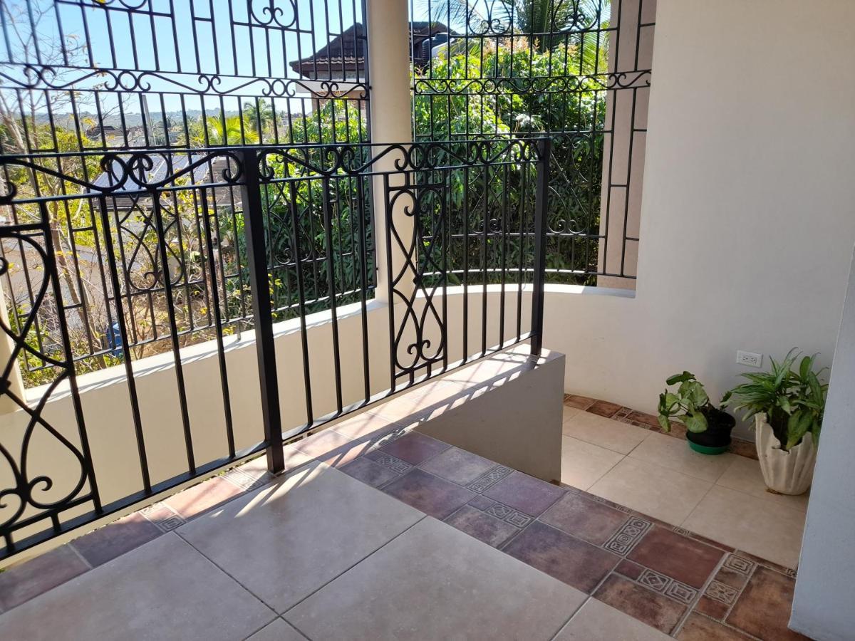 Ultimate Chill Montego Bay Apartment ภายนอก รูปภาพ